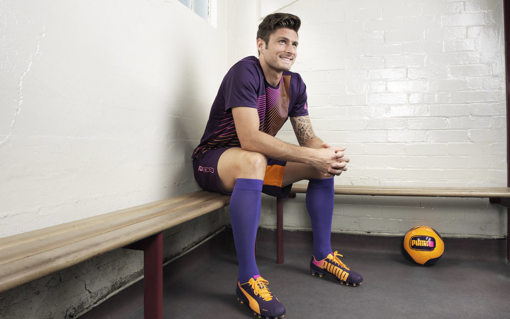 国际足球与本地文化结合推动赛事软实力提升,国际性足球组织