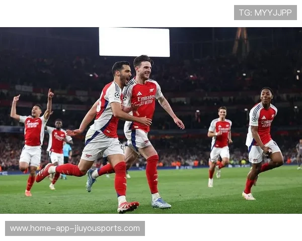 阿森纳全体状态不讲道理：逆境中闪耀的“疯狂”战魂