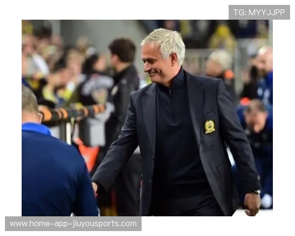 切尔西教练组战术布置获高度评价，执教过切尔西的教练