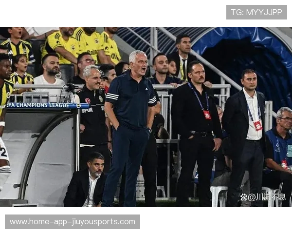 穆里尼奥正式与费内巴切续约,目标直指下赛季欧冠席位 穆里尼奥正式与费内巴切续约,目标直指下赛季欧冠席位